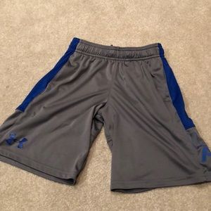 Boys size small Under Armour shorts